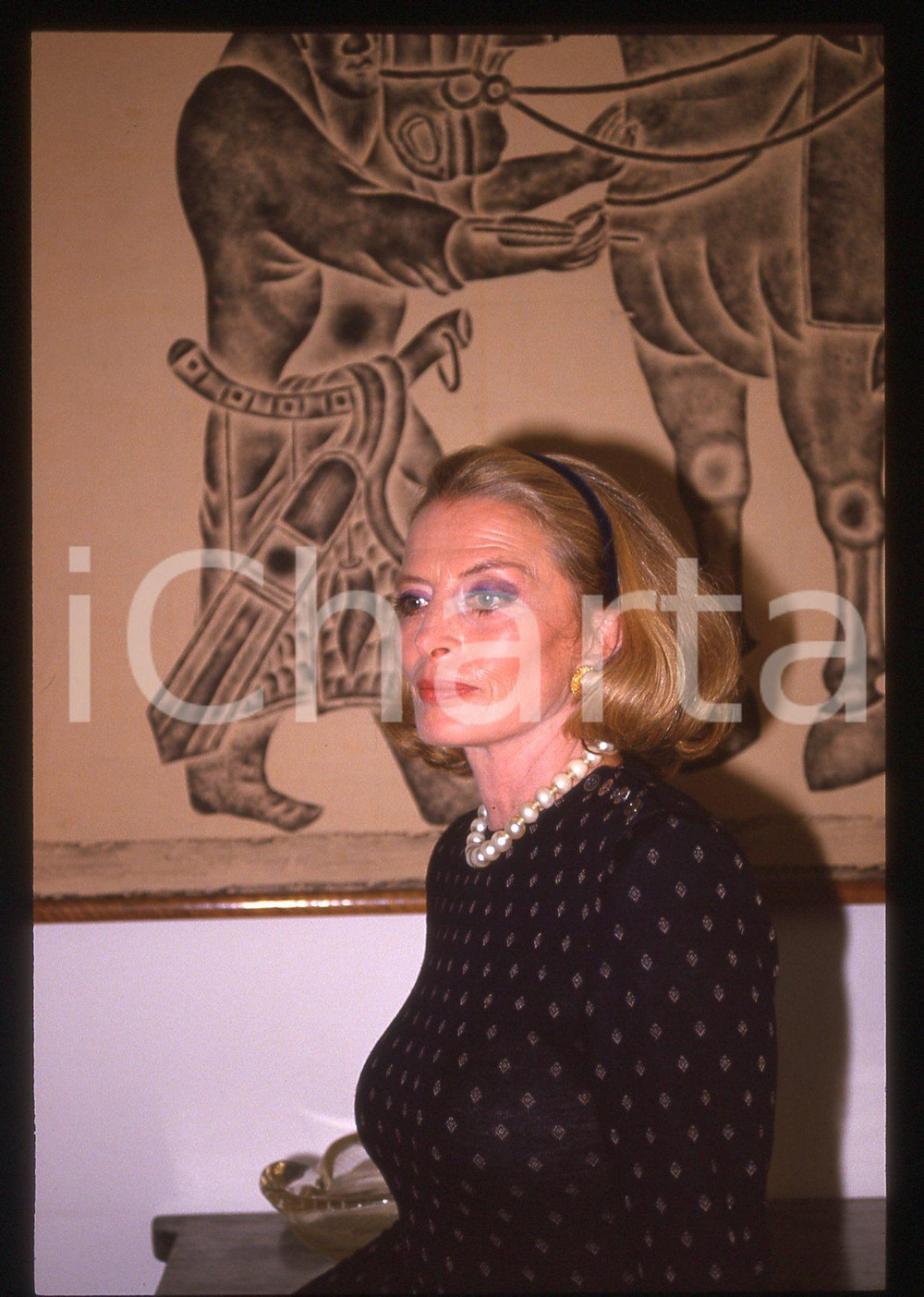 35mm vintage slide*1989 UNA VERITÀ COME UN'ALTRA - CAPUCINE sul set - Ritratto 1