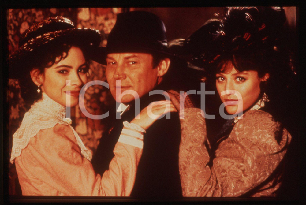 Fotografia d epoca originale 35mm vintage slide1991 BECOMING COLETTE Virginia MADSEN Mathilda MAY Ritratto 1 1