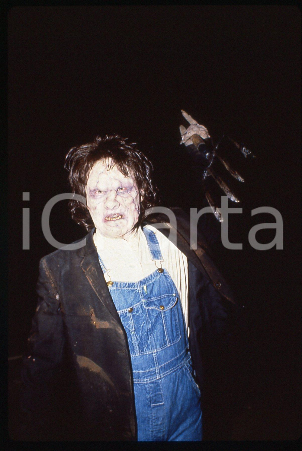 35mm vintage slide*1988 RETURN OF THE LIVING DEAD 2 Zombie - Scena del film 12