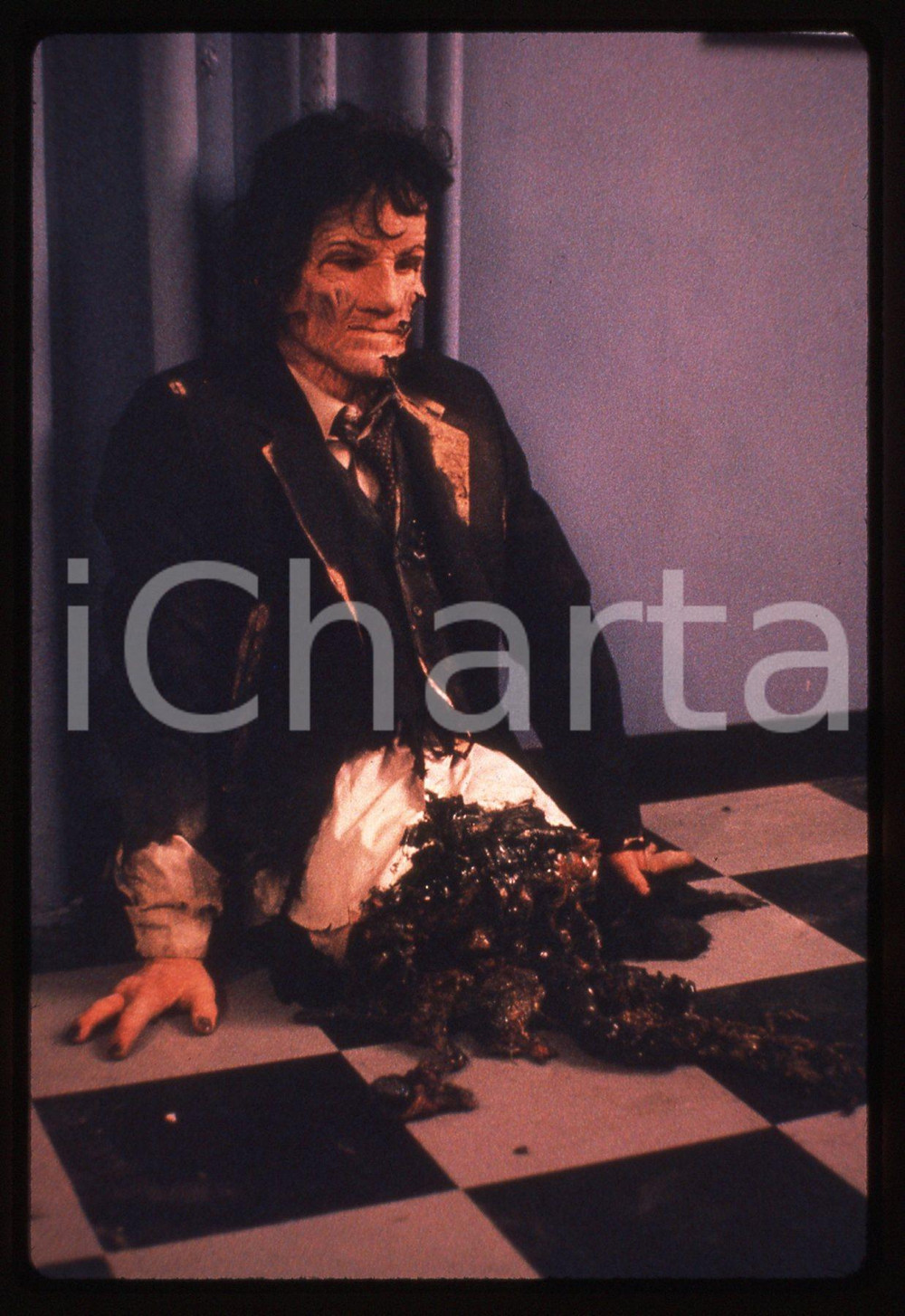 35mm vintage slide*1988 RETURN OF THE LIVING DEAD 2 Zombie - Scena del film 14