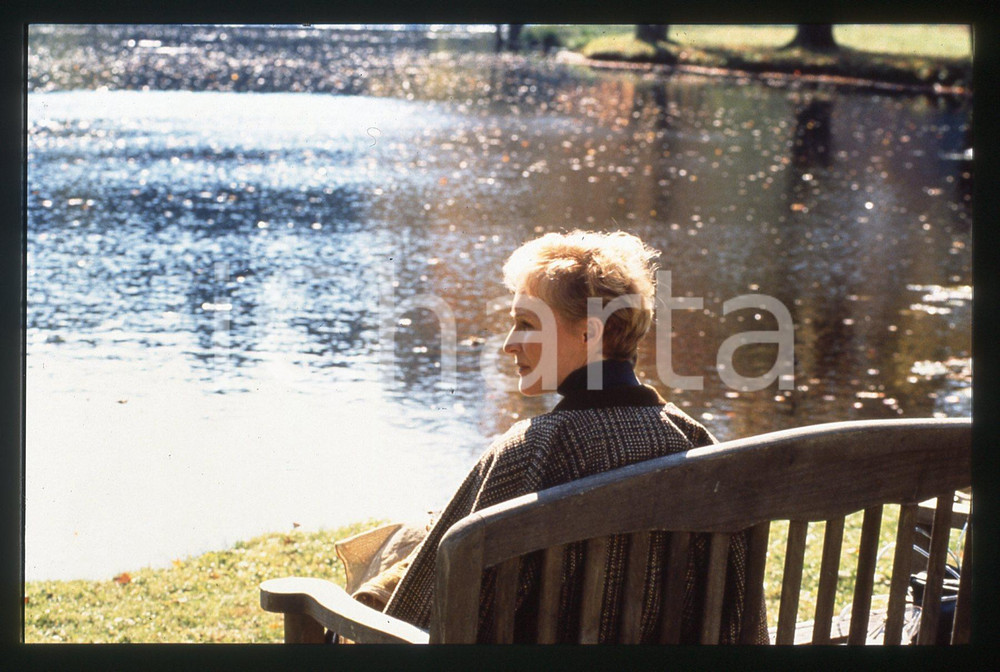35mm vintage slide*1997 IN THE GLOAMING - Glenn CLOSE in una scena del film