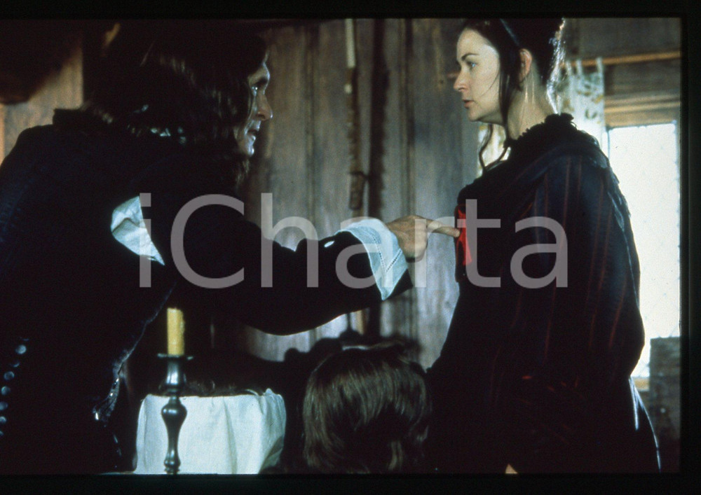 35mm vintage slide*1995 THE SCARLET LETTER Robert DUVALL Demi MOORE nel film