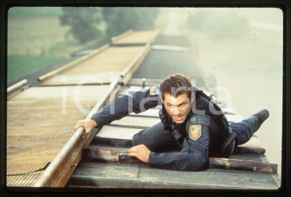 35mm vintage slide*1996 BROKEN ARROW - Christian SLATER In una scena del film 