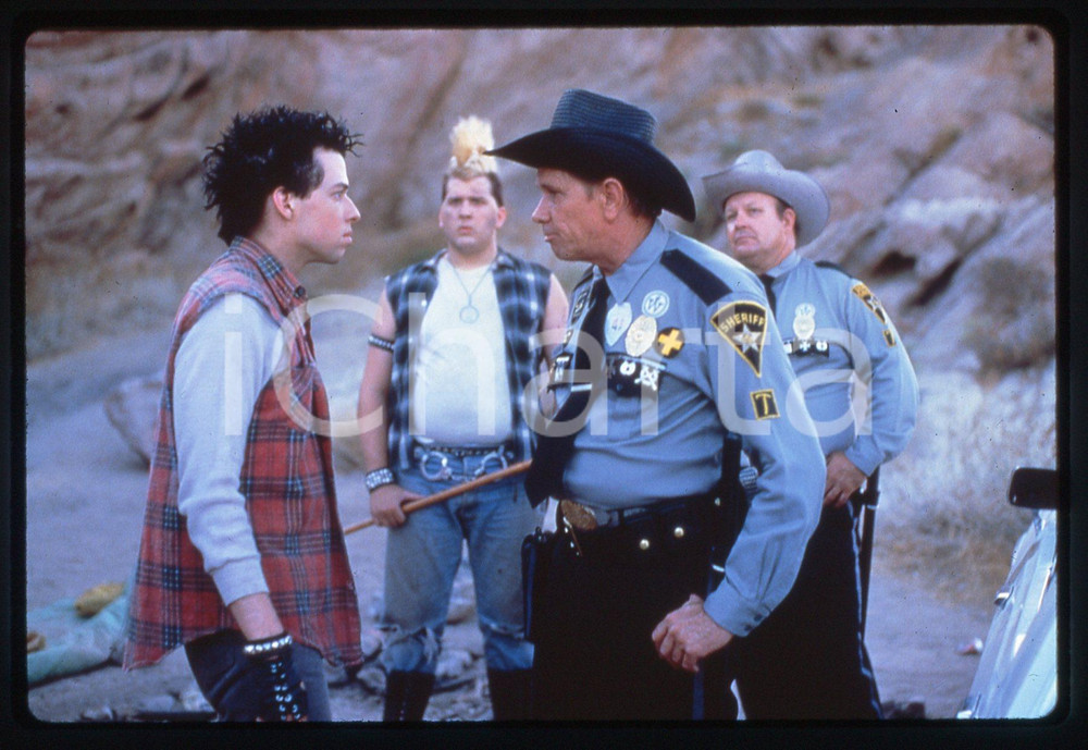 35mm vintage slide *1987 DUDES - Jon CRYER Daniel ROEBURCK Scena del film (2)