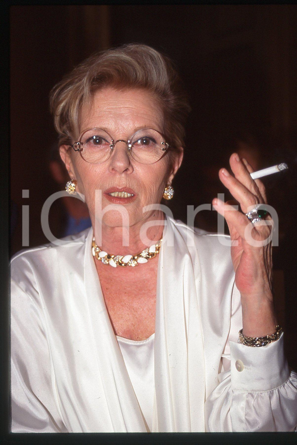 35mm vintage slide* 1996 COSTUME Delia SCALA Ritratto con sigaretta 5