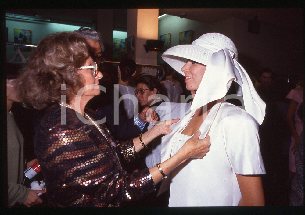 35mm vintage slide*1990ca MODA La stilista Wanda ROVEDA con Rossana SEGHEZZI