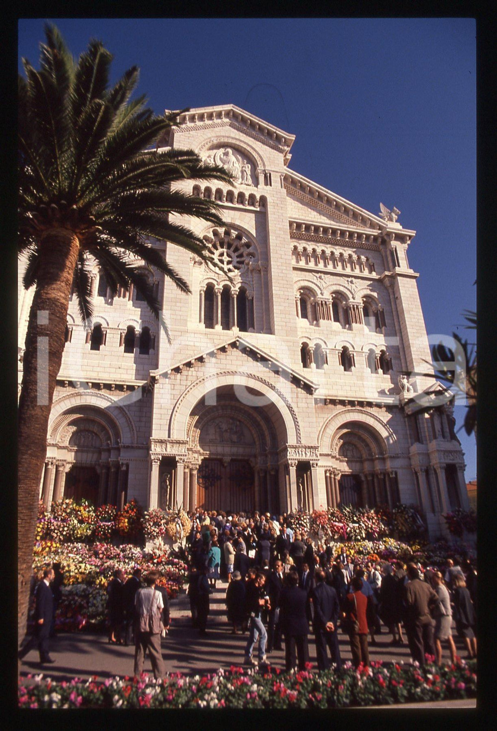Fotografia d epoca originale 35mm vintage slide 1990 PRINCIPATO DI MONACO Funerali di Stefano CASIRAGHI 8 1