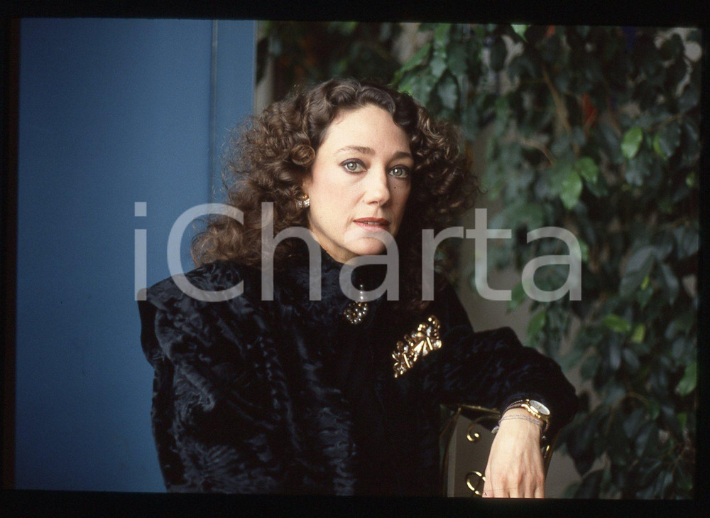 35mm vintage slide* 1987 MILANO Marisa BERENSON Conferenza stampa (13)