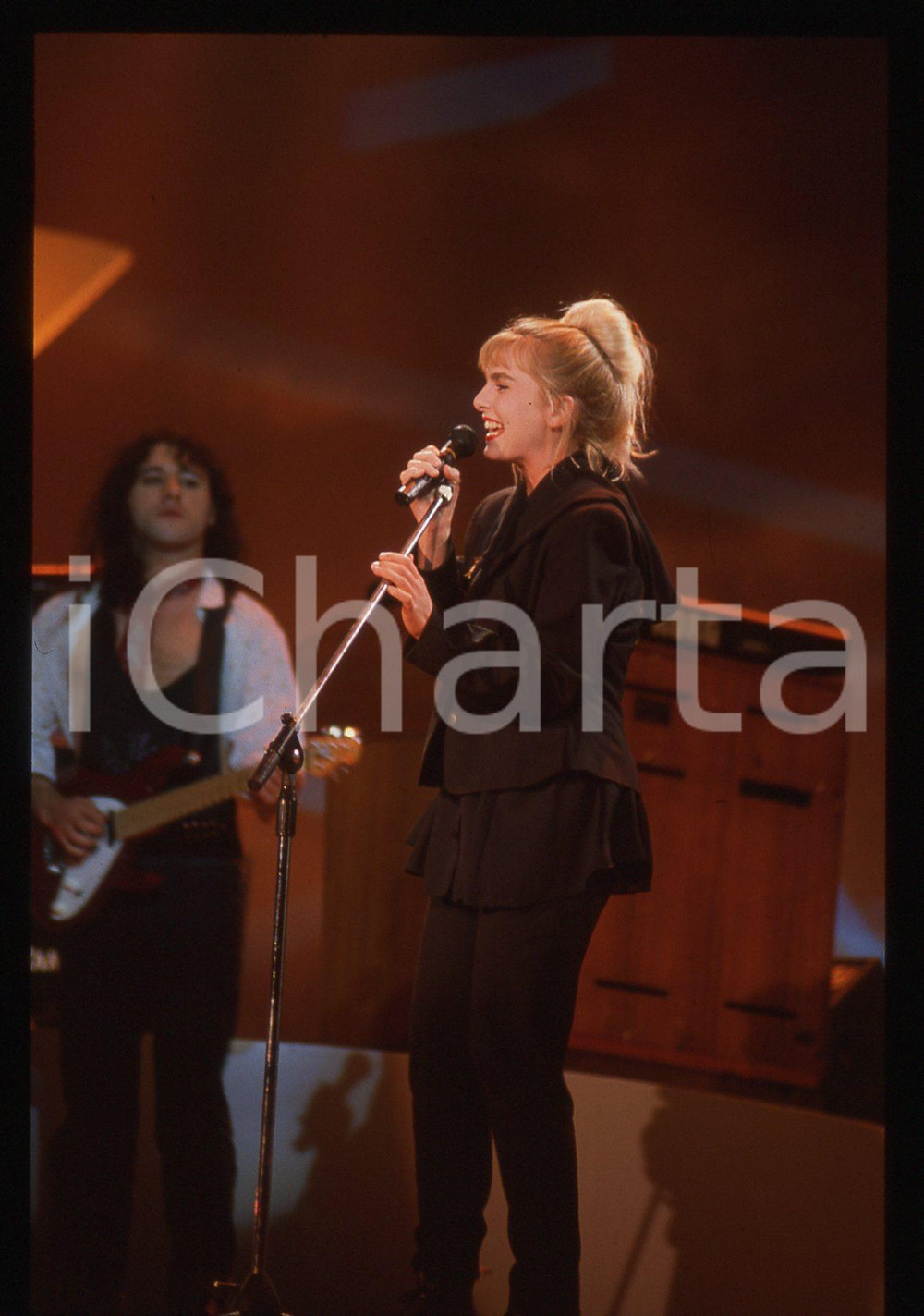35mm vintage slide* 1990ca MUSICA Sam BROWN Ritratto della cantante (1)