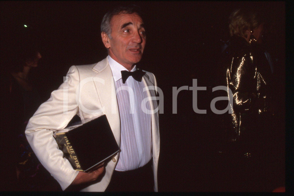35mm vintage slide* 1990 CANNES Charles AZNAVOUR al Festival del Cinema (6)