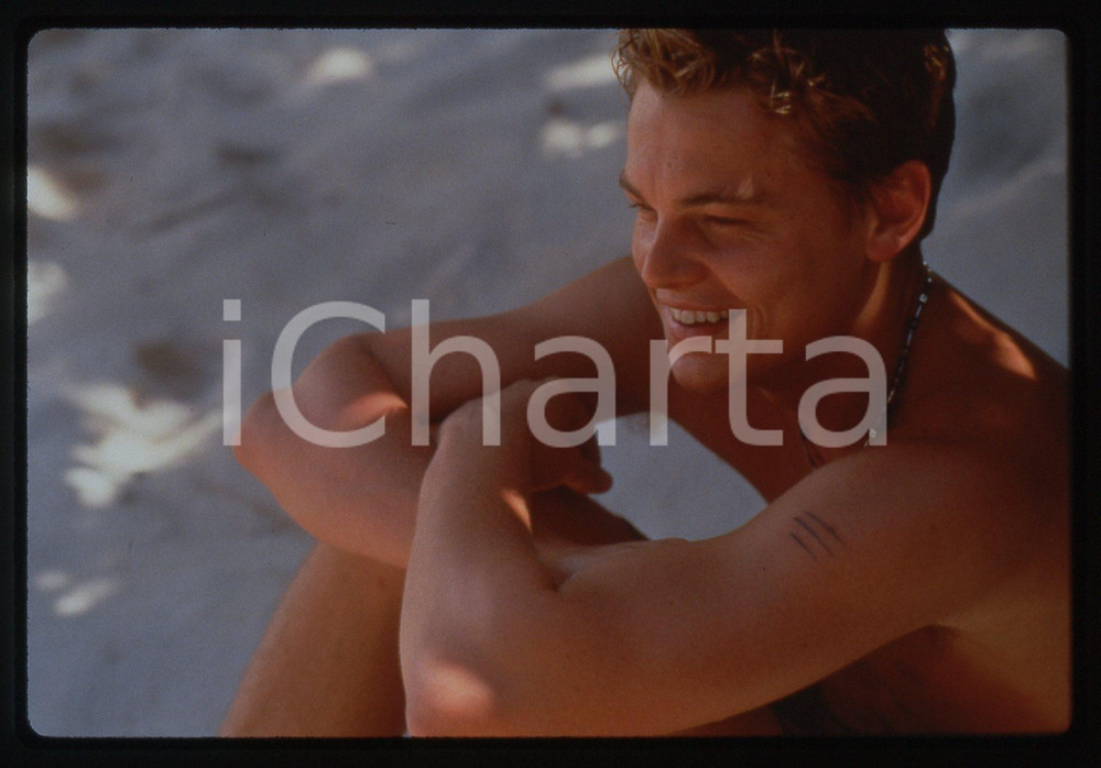 35mm vintage slide* 2000 THE BEACH Leonardo DICAPRIO  in una scena del Film (1)
