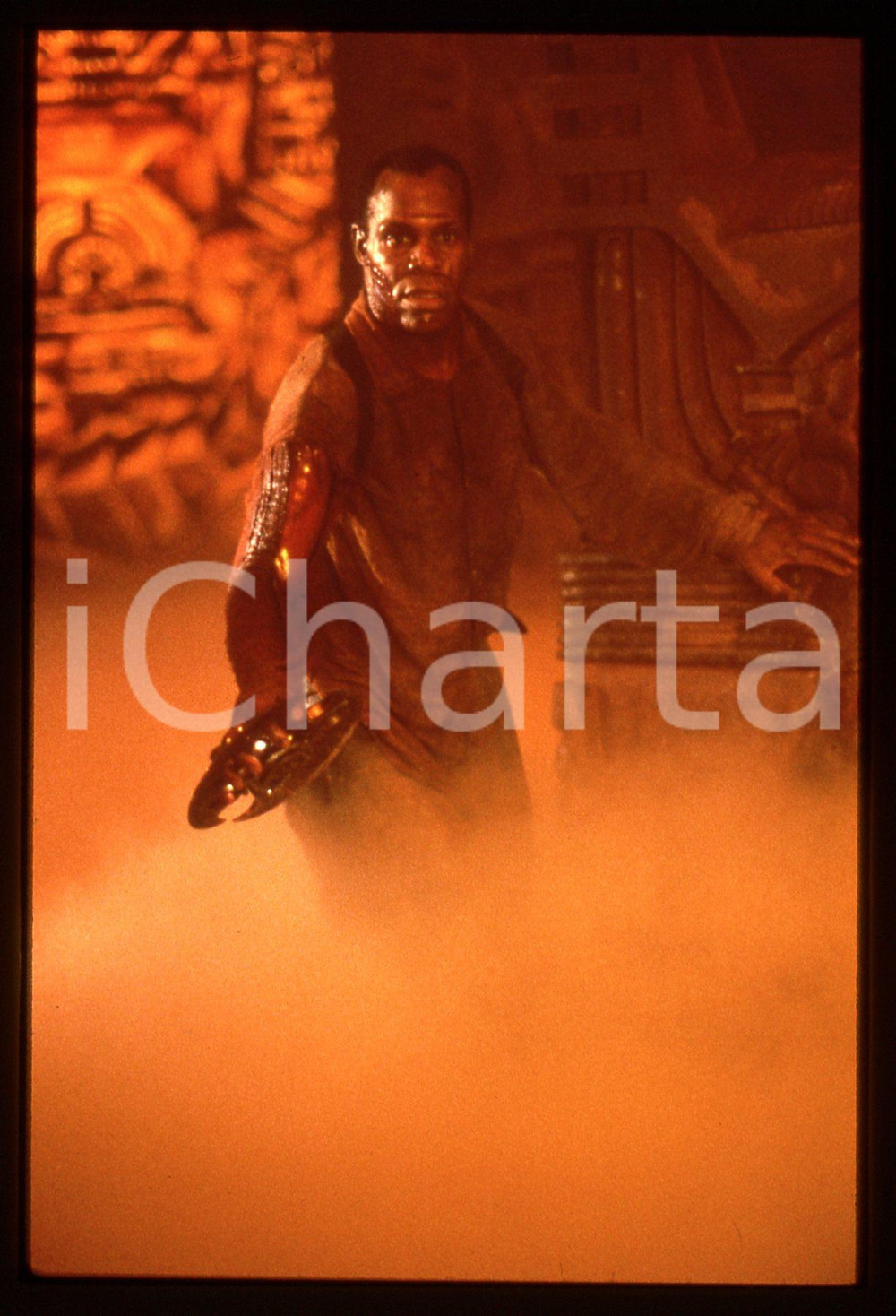 35mm vintage slide* 1990 PREDATOR 2 Danny GLOVER in una scena del Film (3)
