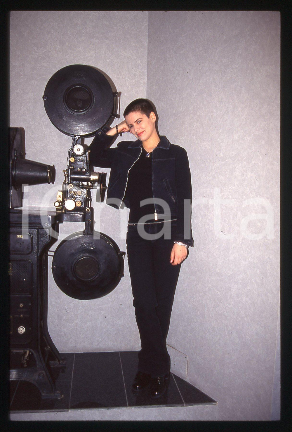35mm vintage slide* 1997 SANREMO Silvia SALEMI Ritratto della cantante (11)