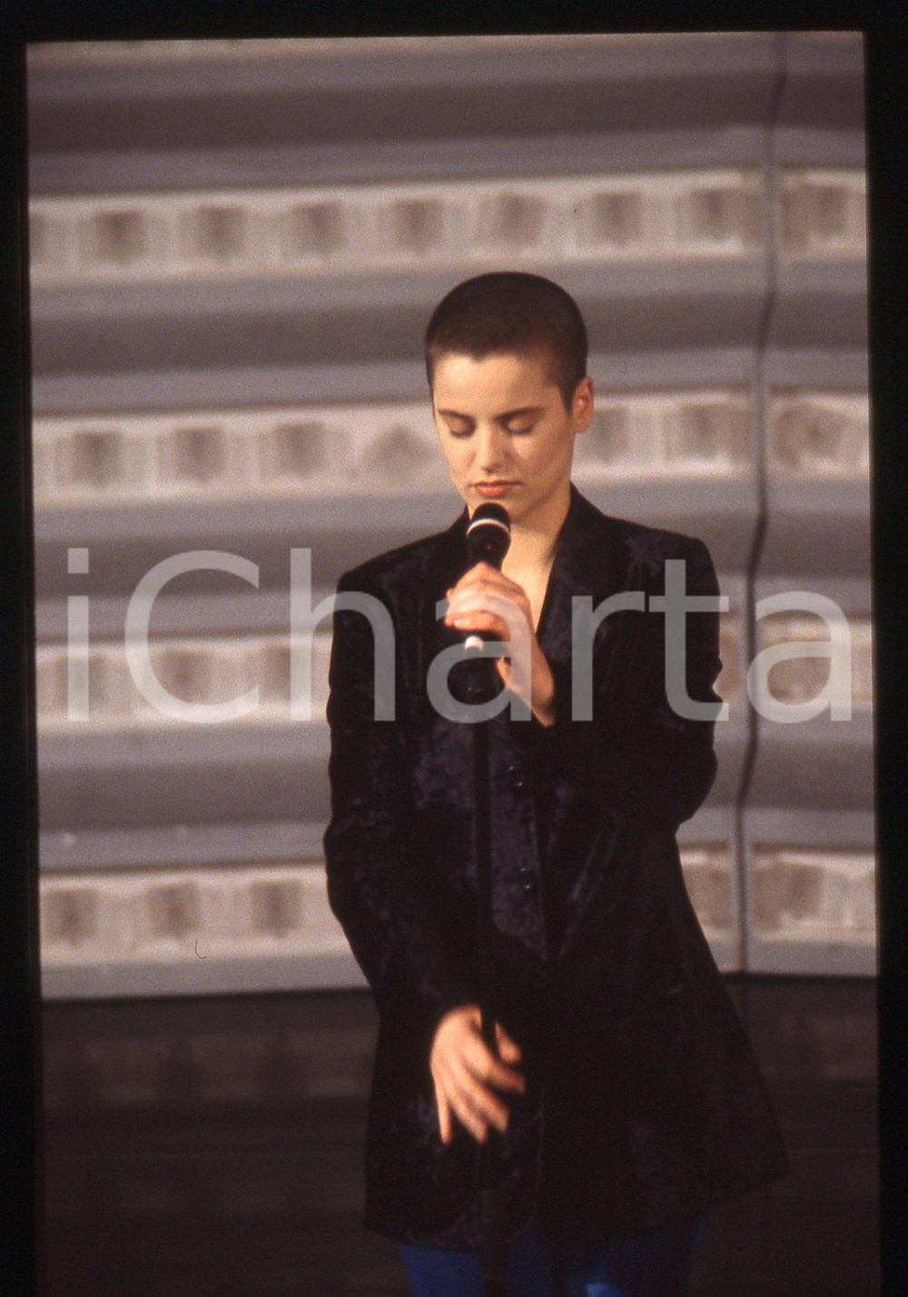 35mm vintage slide* 1997 SANREMO Silvia SALEMI sul palco del Teatro Ariston (6)