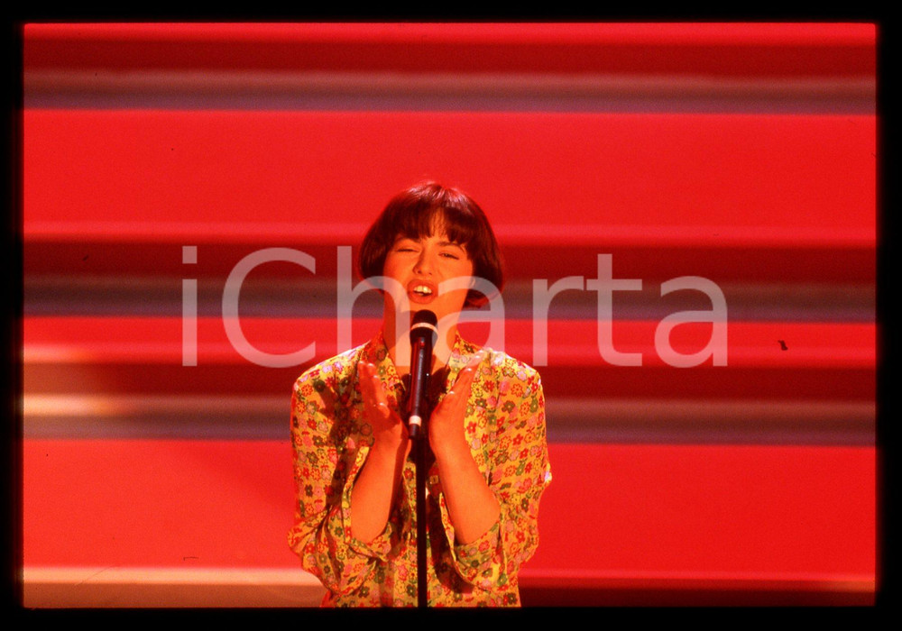 35mm vintage slide* 1996 SANREMO Silvia SALEMI sul palco del Teatro Ariston (6)