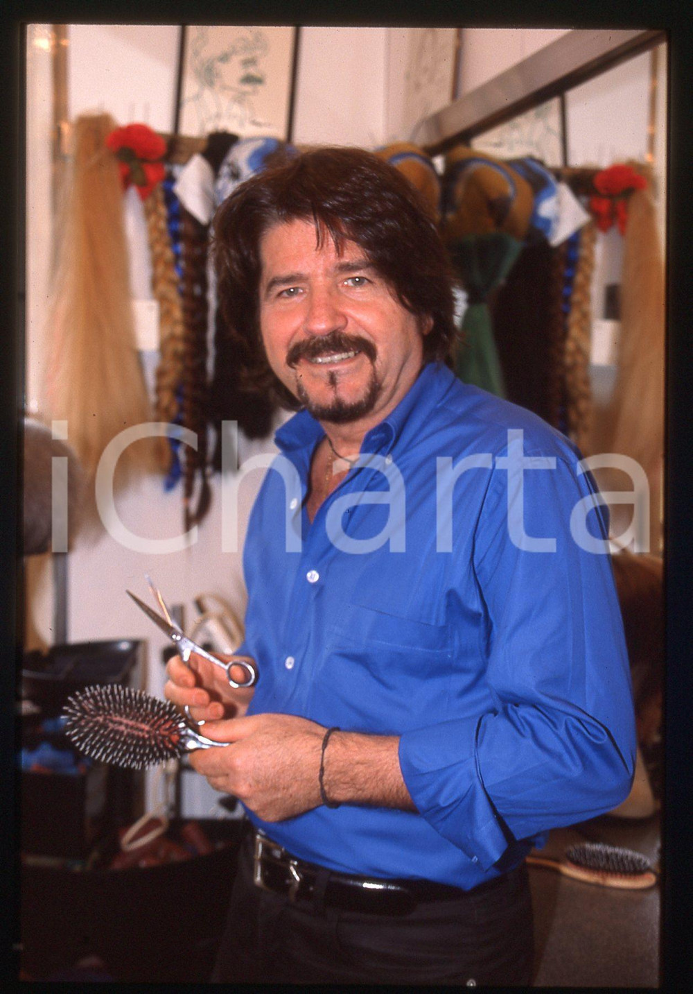35mm vintage slide* 1990ca COSTUME Rolando ELISEI Ritratto del parrucchiere (9)