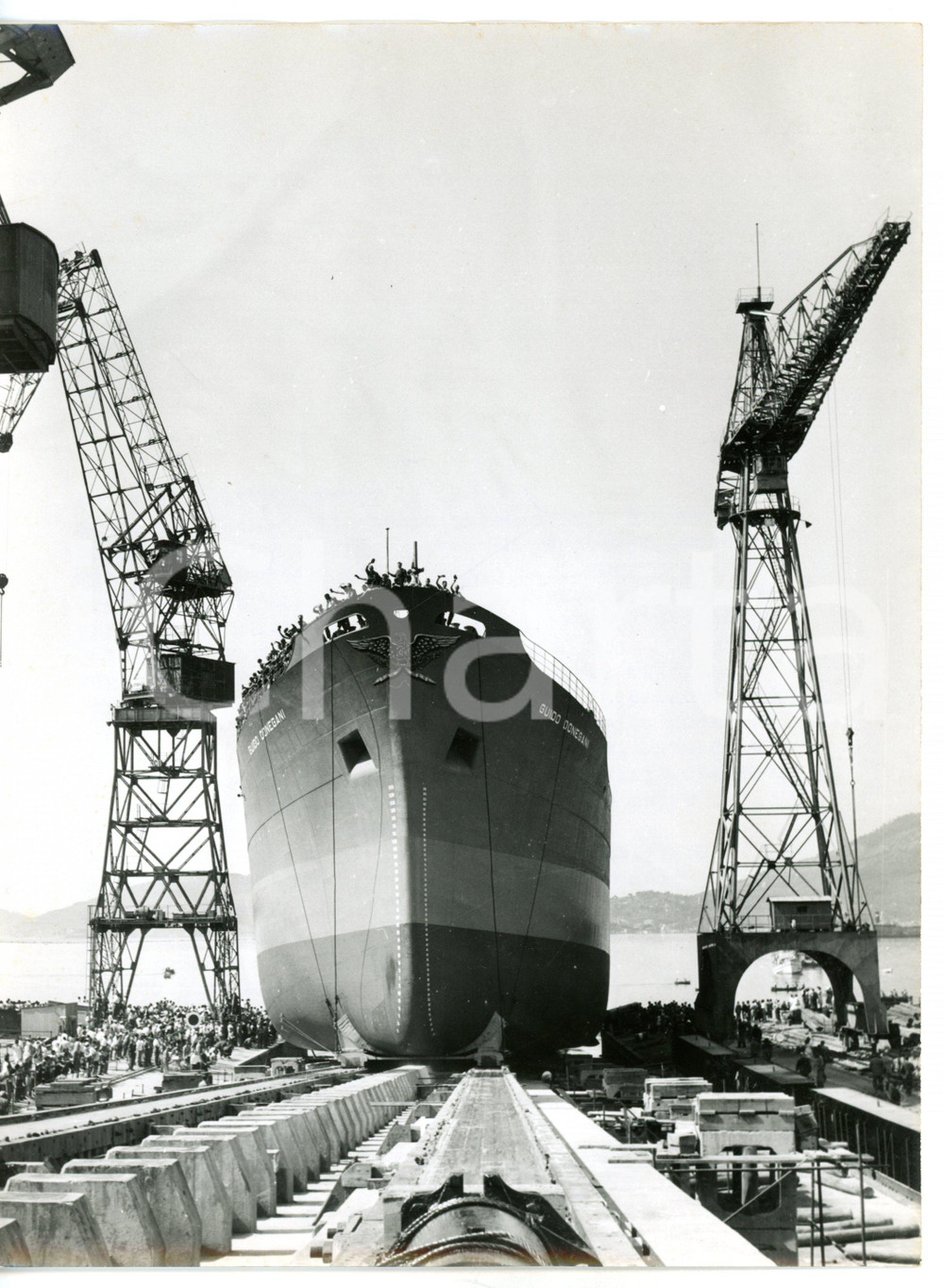 1955 LA SPEZIA - ANSALDO Folla assiste al varo della motonave GUIDO DONEGANI