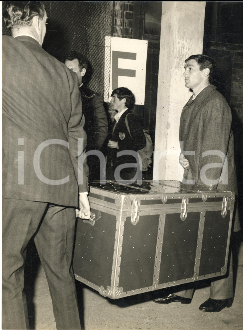 1966 CALCIO MONDIALI SUNDERLAND (UK) Rientro Nazionale Italiana sconfitta - Foto