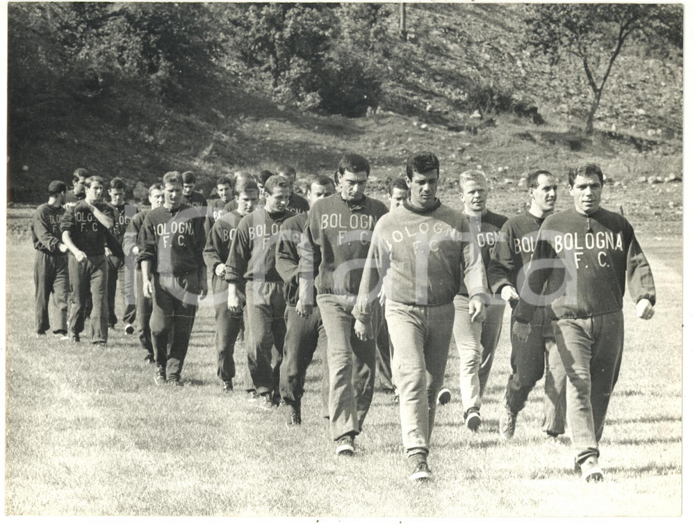 1964 PIEVEPELAGO CALCIO - BOLOGNA Mirko PAVINATO Francesco JANICH in allenamento