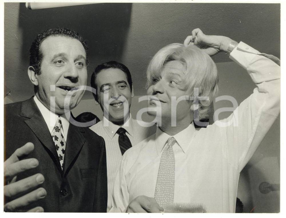 1968 SANREMO - CANTAGIRO Ezio RADAELLI e Alighiero NOSCHESE con parrucca *Foto