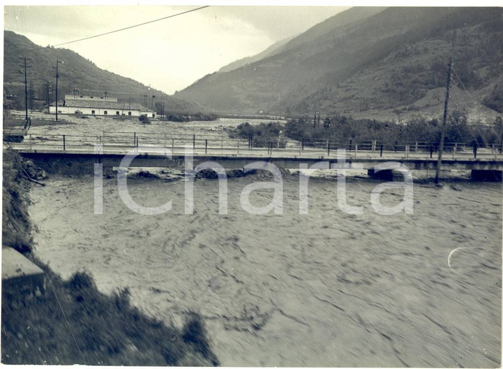 1957 ALLUVIONE VAL DI SUSA La Dora Riparia in piena - Fotografia 24x18 cm