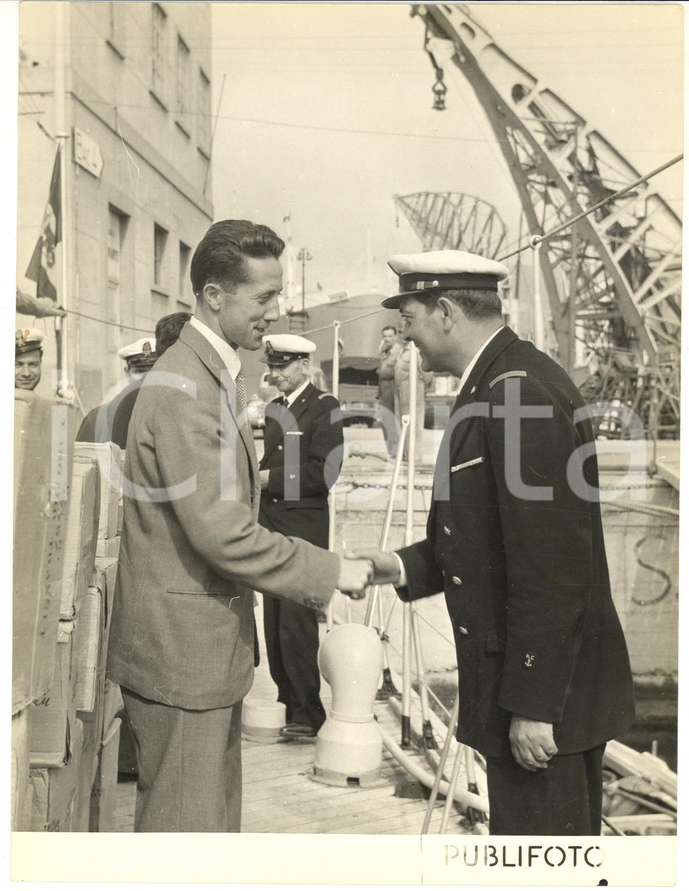 1953 GENOVA Comandante Francesco FARANNA Cap. SETTI dopo arresto contrabbandieri