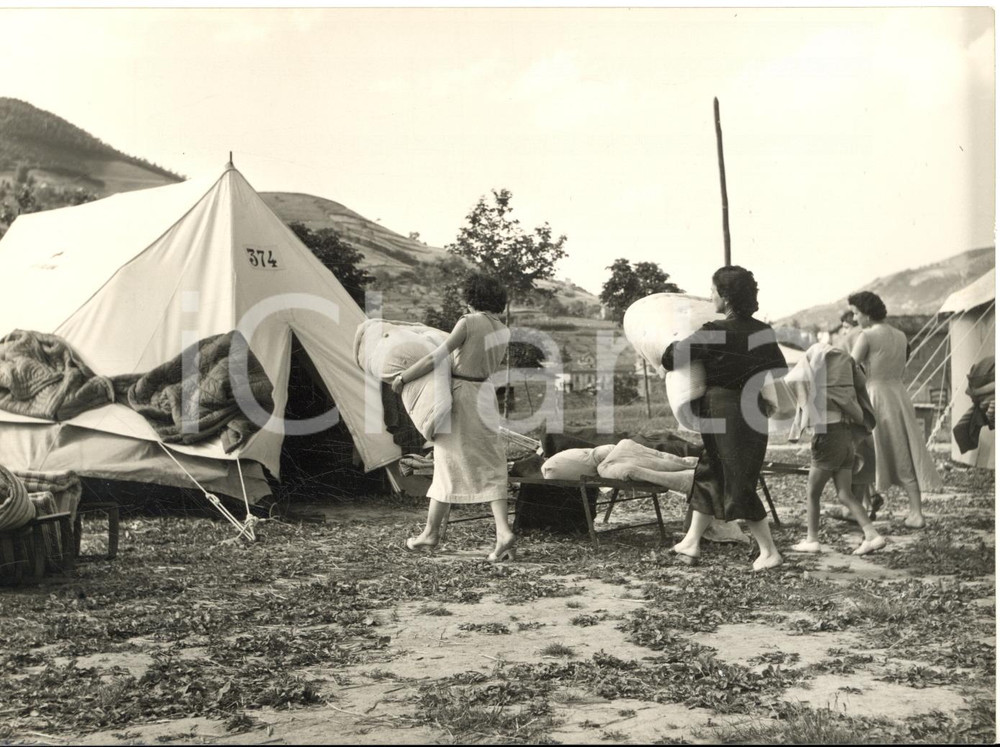 1954 TERREMOTO SANTA SOFIA Popolazione accampata nelle tende - Foto 18x13 cm