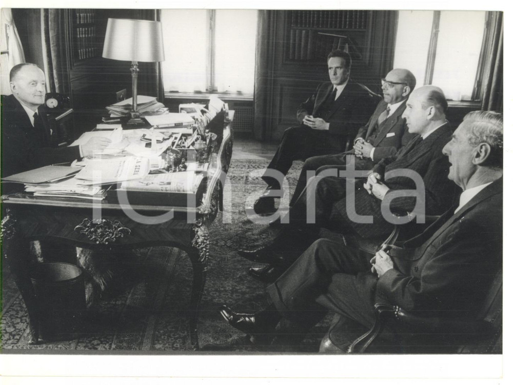 1964 PARIS Ambasciatore Manlio BROSIO durante conferenza *Foto VINTAGE 18x13 cm