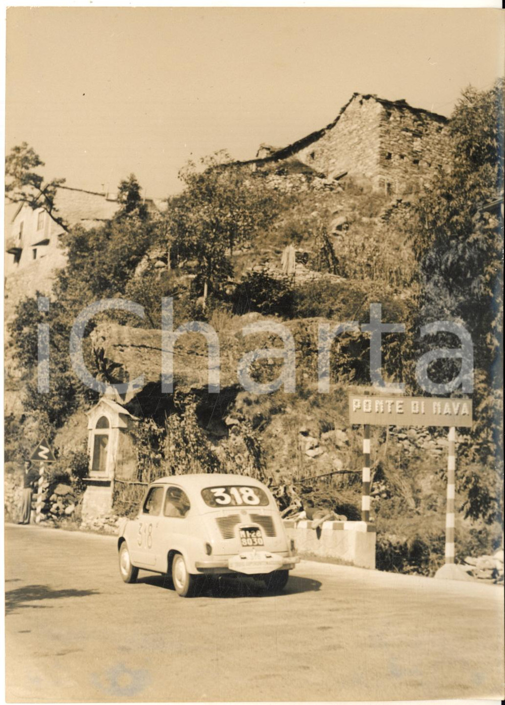 1956 COLLE DI NAVA V Trofeo SUPERCORTEMAGGIORE Passaggio di un concorrente *Foto