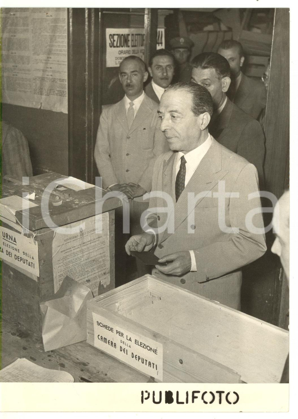 1953 NAPOLI - SAN FERDINANDO Prefetto Francesco DIANA alle urne - Foto 13x18 cm