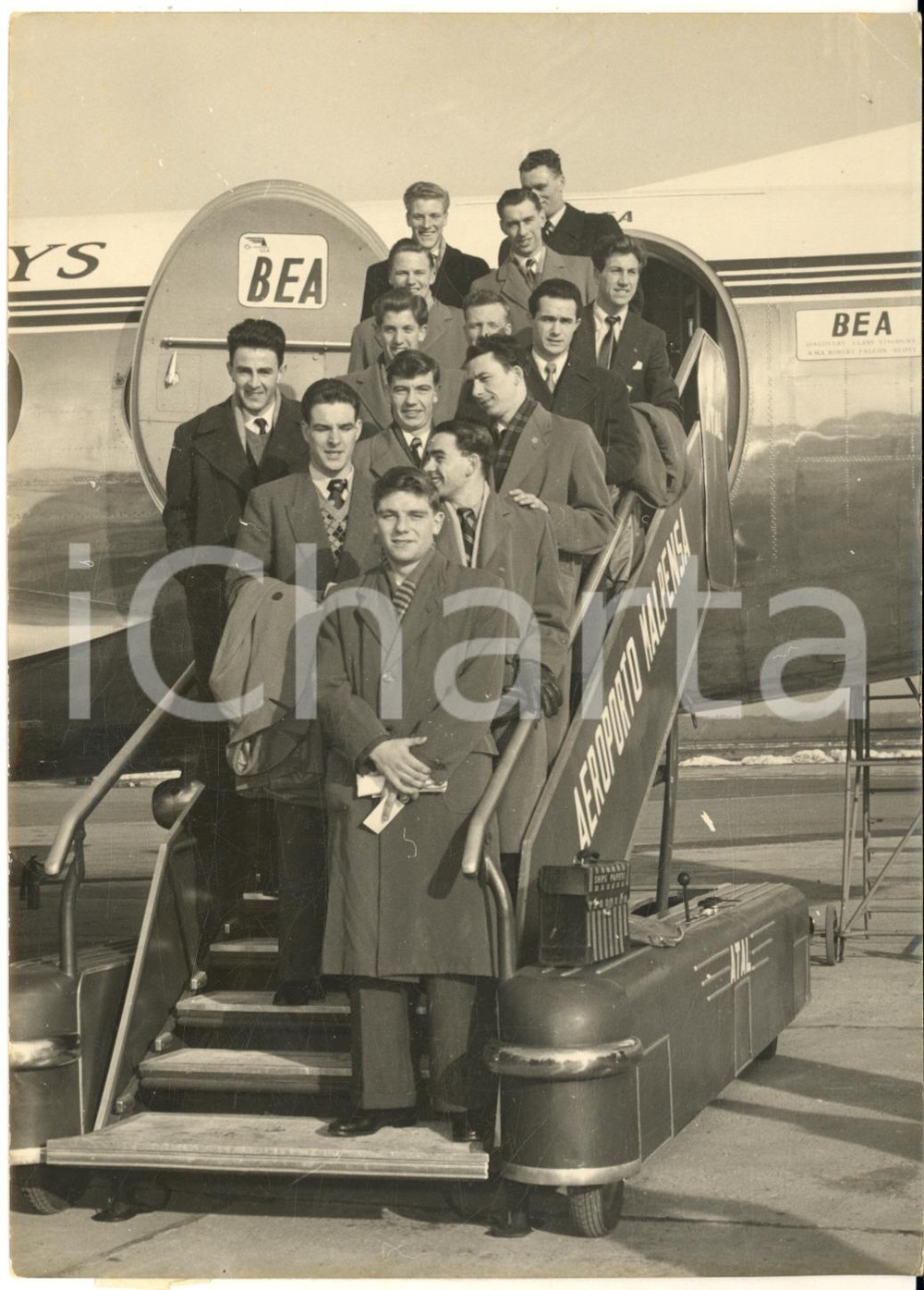 1954 MILANO MALPENSA CALCIO Arrivo della squadra giovanile inglese - Foto 13x18