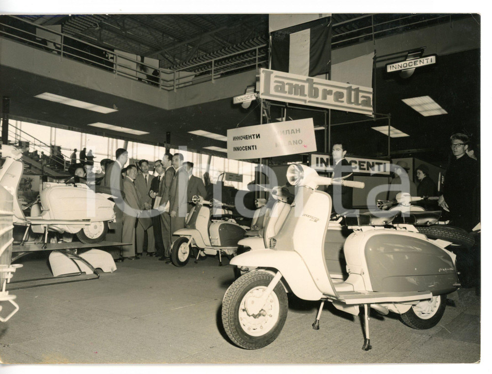 1962 MOSCA Mostra Industria Italiana - Lo stand LAMBRETTA *Foto 18x13 cm