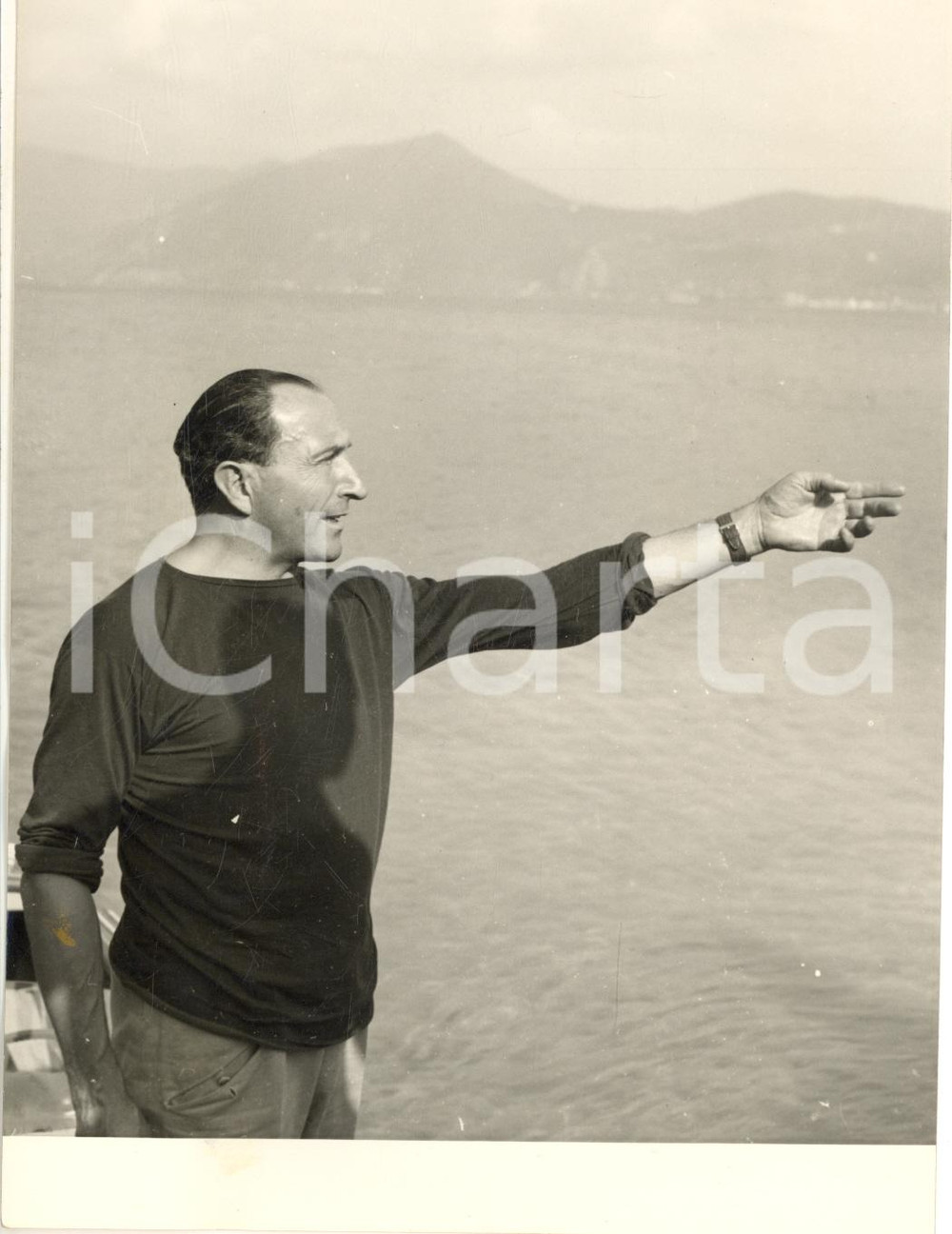 1953 MOTONAUTICA SARNICO Achille CASTOLDI prima delle prove per il record *Foto