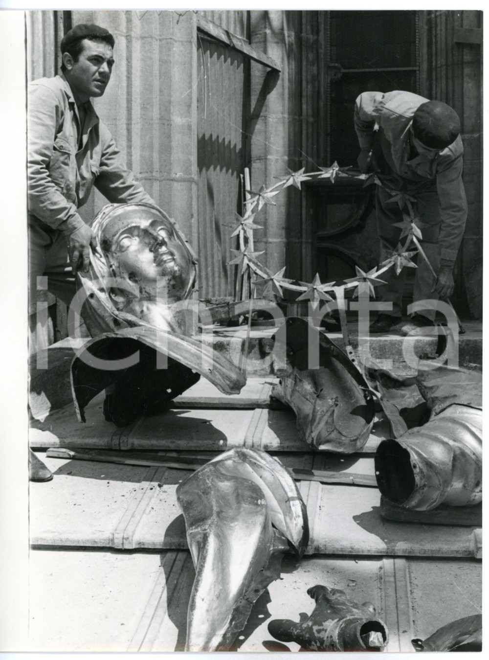 1967 DUOMO DI MILANO Intervento di restauro alla MADONNINA *Foto 18x24 cm