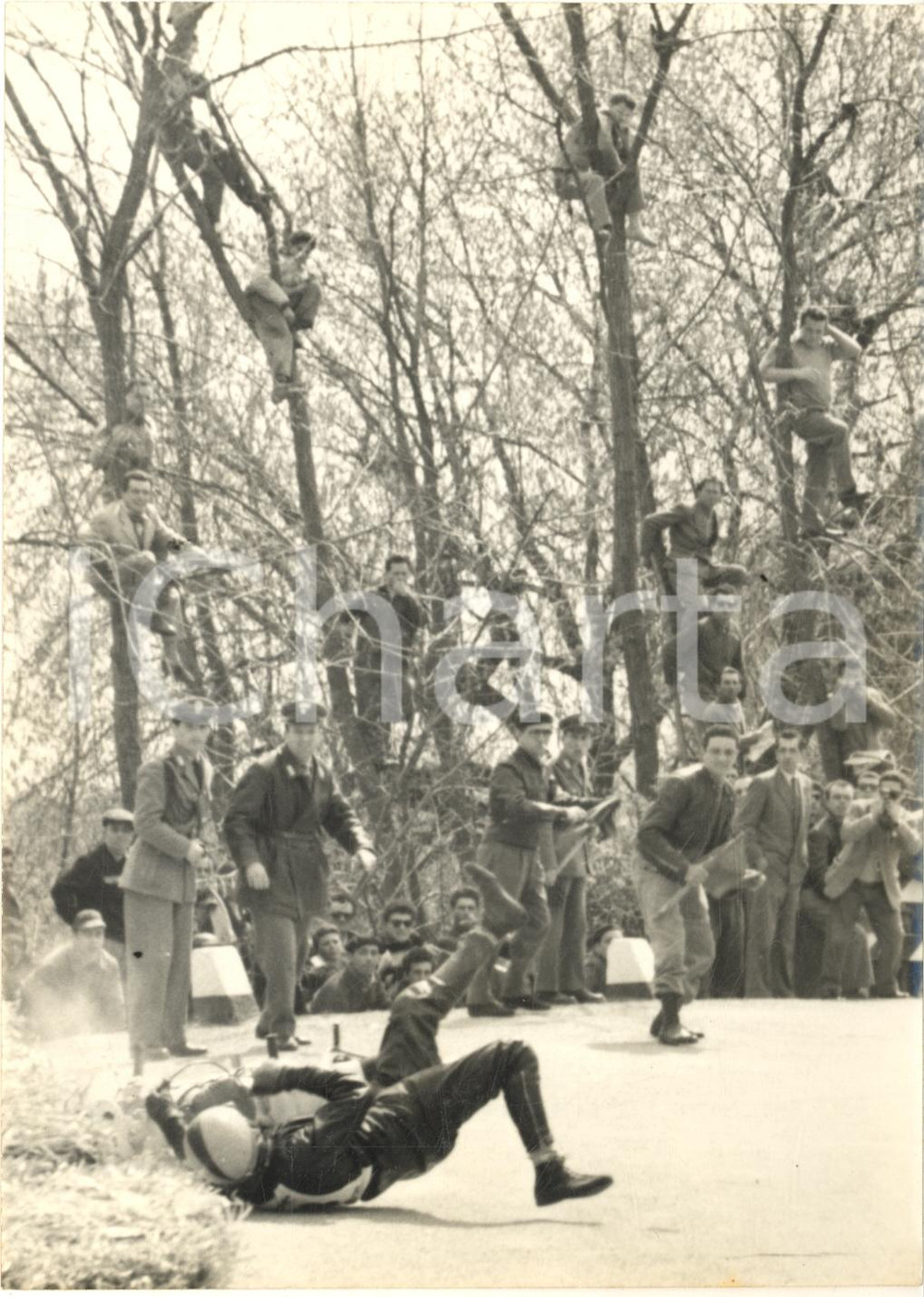 1955 MOTOCICLISMO PERUGIA - Motogiro - Caduta di un pilota *Foto 13x18 cm