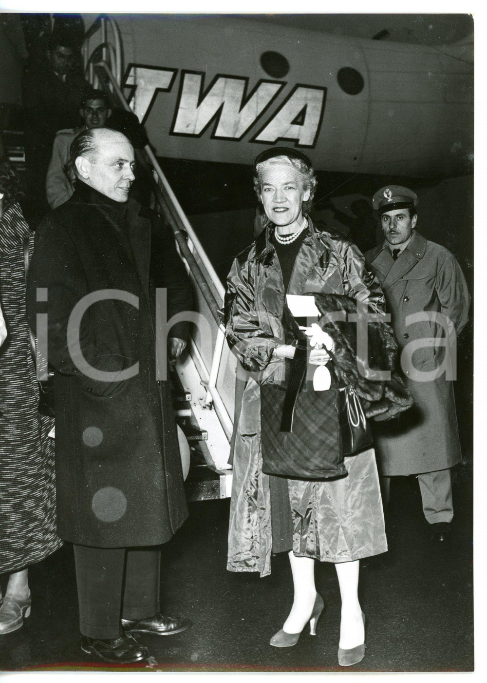 1955 ROMA CIAMPINO Senatrice Margaret CHASE SMITH all'arrivo *Foto 13x18 cm