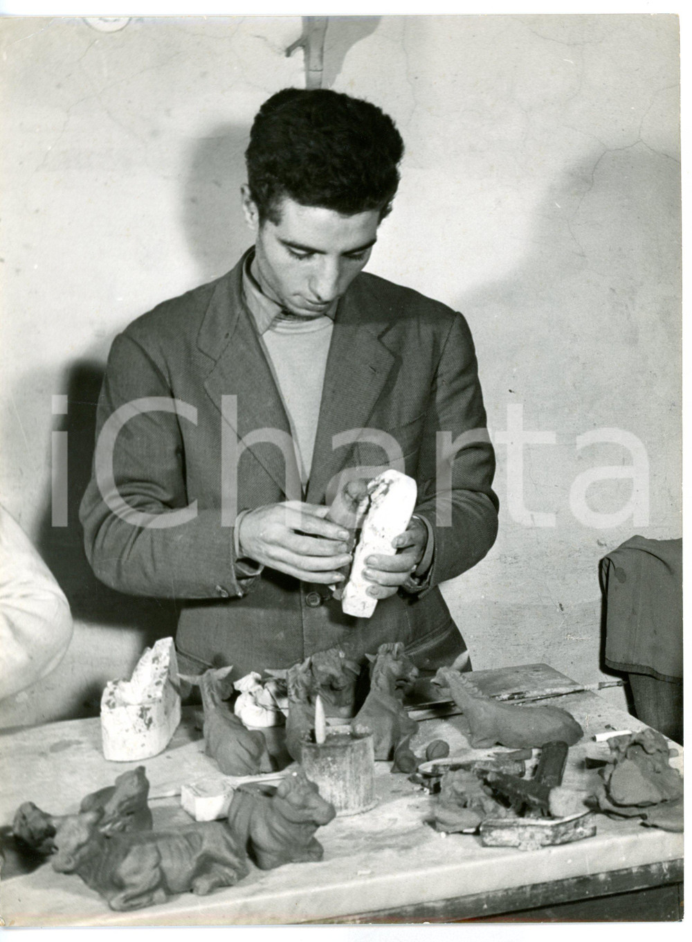 1958 NATALE A NAPOLI Lavorazione delle statuine del presepe *Fotografia 18x24 cm