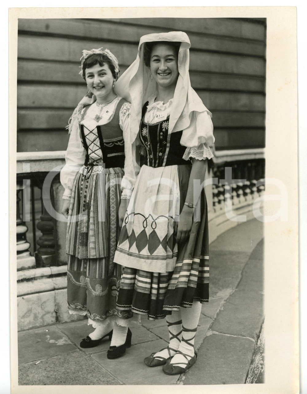 1954 LONDON OLYMPIA British Food Fair - Anita SCHIAZZANOwith miss PEREIRA *Foto