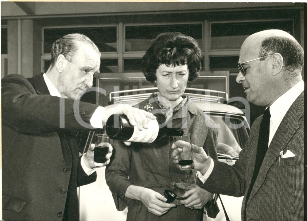 1962 NICE Ministro Ernest MARPLES offre vino Beaujolais delle sue vigne - Foto