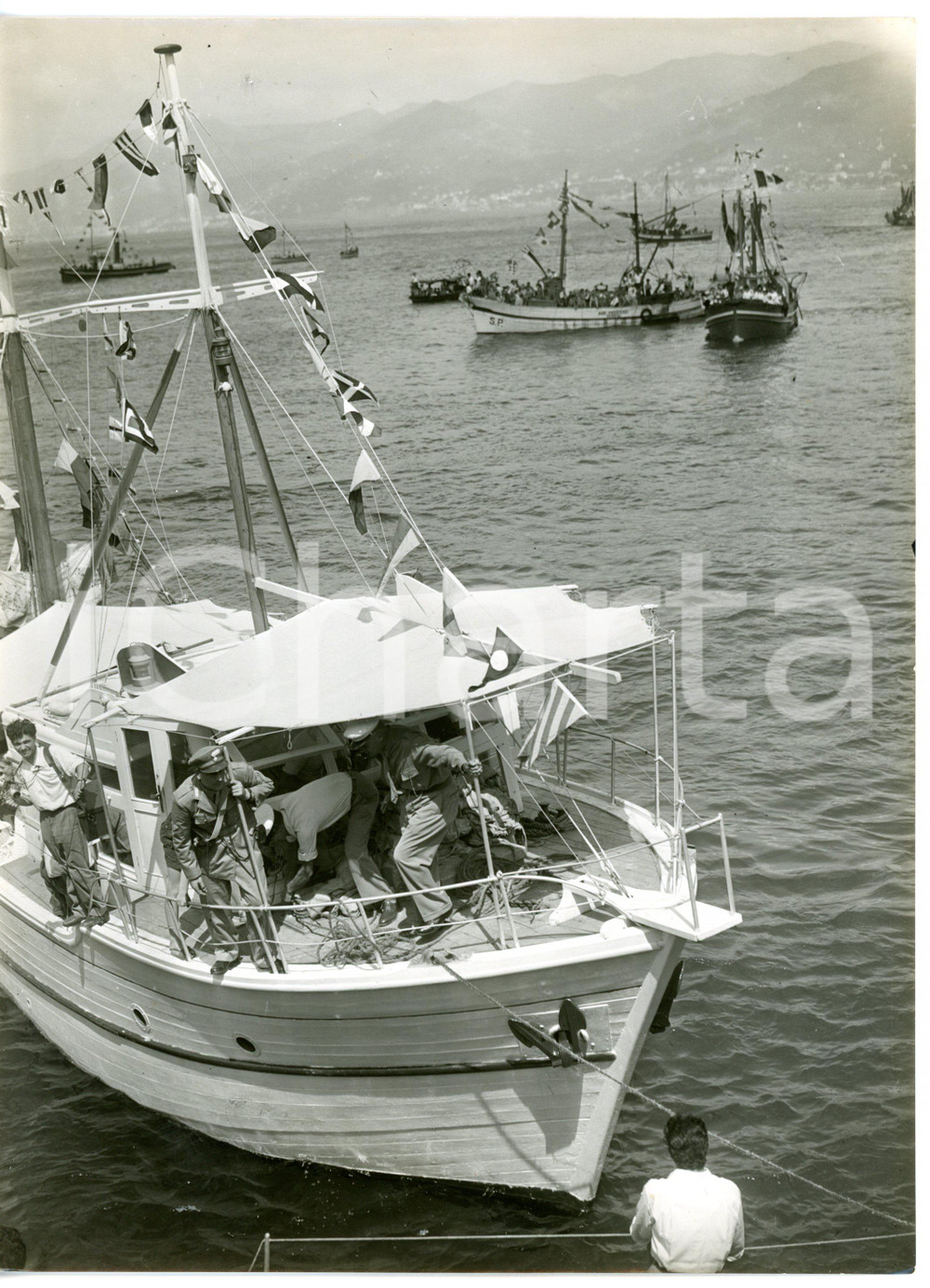 1953 CAMOGLI Processione STELLA MARIS - Carabinieri ispezionano un'imbarcazione