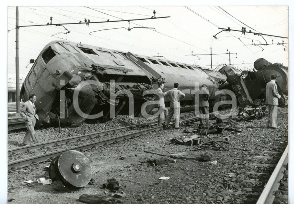 1957 ROMA TIBURTINA - Deragliamento treno regionale 475 proveniente da ANCONA