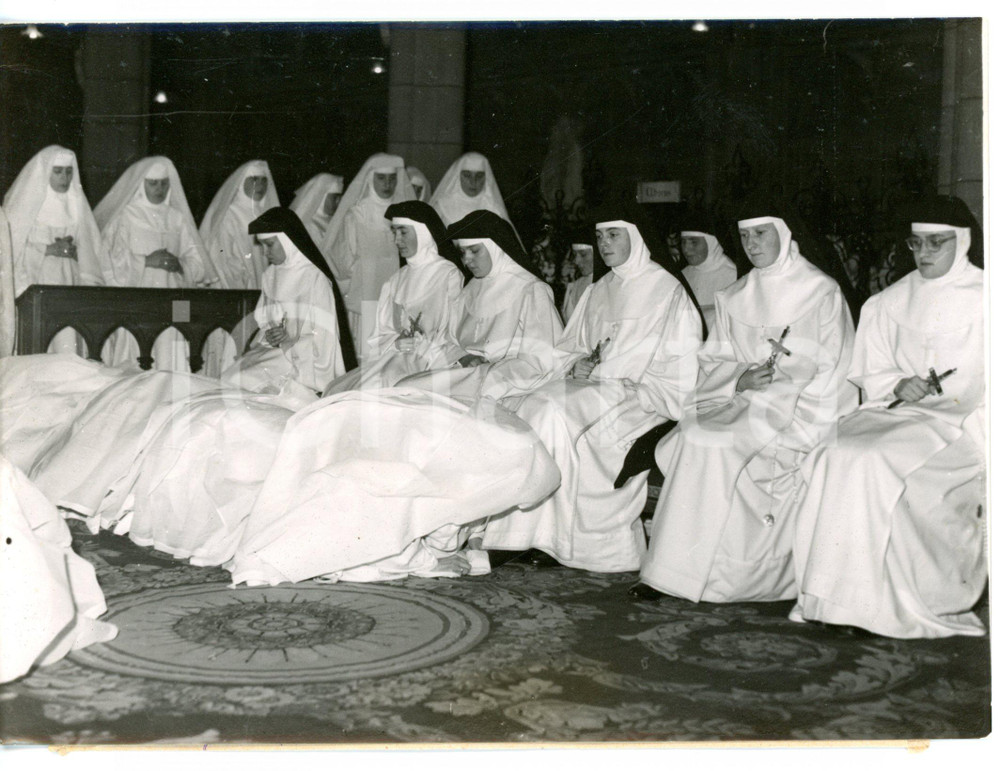 1953 PARIS Cappella Sainte-Jeanne-d'Arc - Suore francescane missionarie di Maria