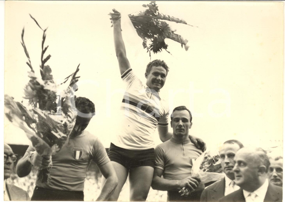 1958 PARIS CICLISMO Podio MONDIALI - Enzo SACCHI Michel ROUSSEAU Antonio MASPES