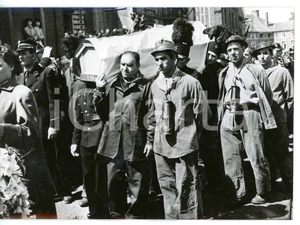 1956 CHARLEROI Tragedia di MARCINELLE - Funerali dei minatori *Foto 18x13 cm