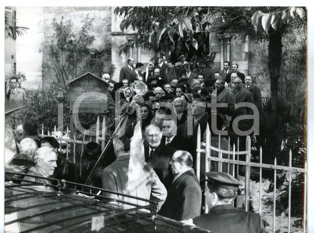 1956 GENOVA Folla ai funerali di George DAVIDSON presidente del GENOA *Foto