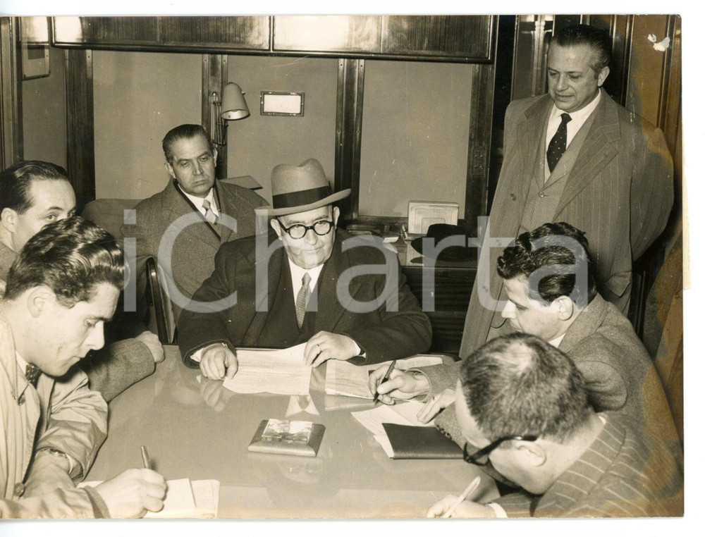 1956 ROMA Tavola rotonda con Giovanni DI RAIMONDO direttore generale FFSS *Foto