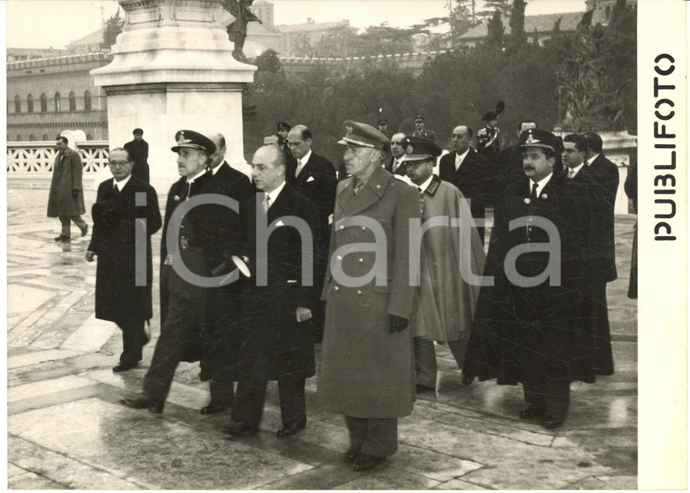 1954 ROMA Jeronimo REMORINO in visita all'Altare della Patria - Foto 18x13 cm
