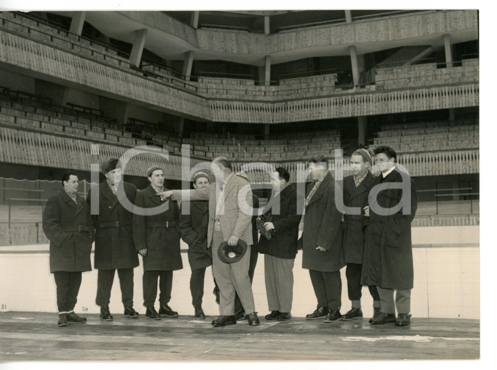 1956 CORTINA D'AMPEZZO - OLIMPIADI INVERNALI Nazionale di HOCKEY sovietica *Foto