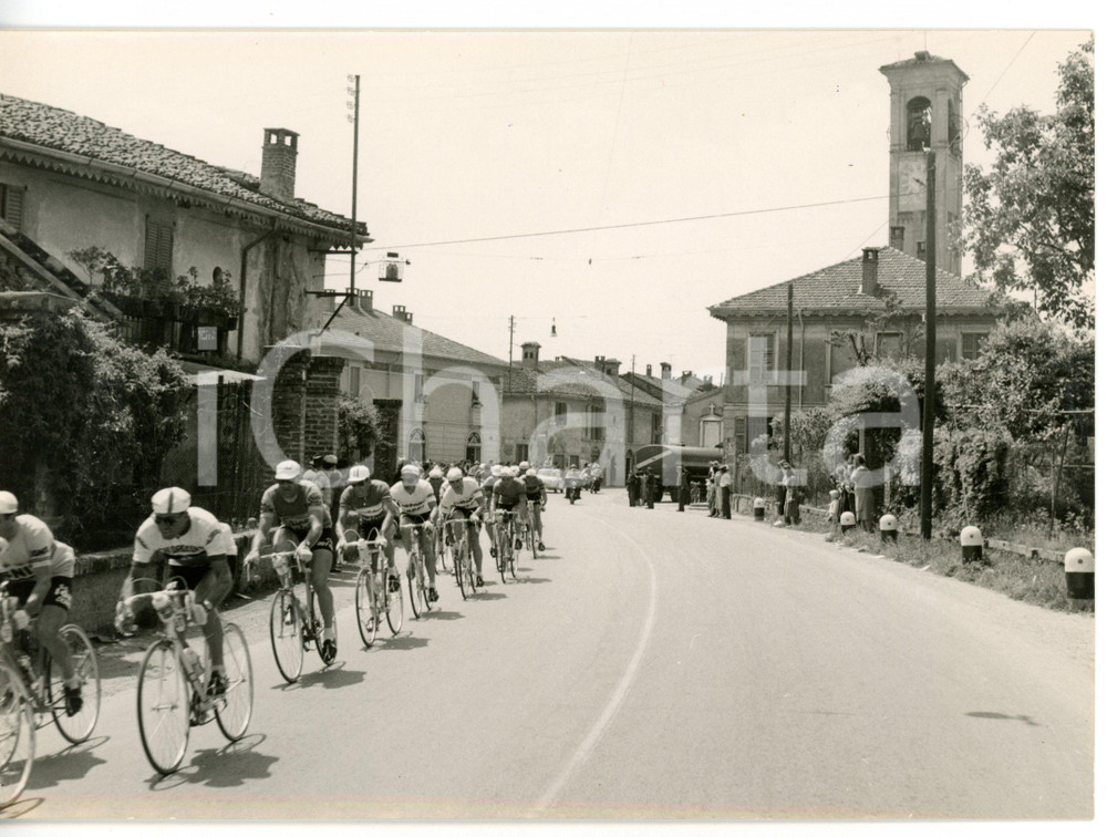 1955 CICLISMO - PAULLO Giro d'Italia 1^ tappa - Passaggio del gruppo *Foto 18x13