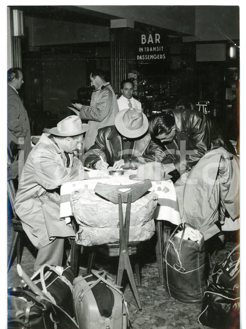 1956 MILANO Atleti olimpionici ungheresi provenienti da MELBOURNE *Foto 13x18